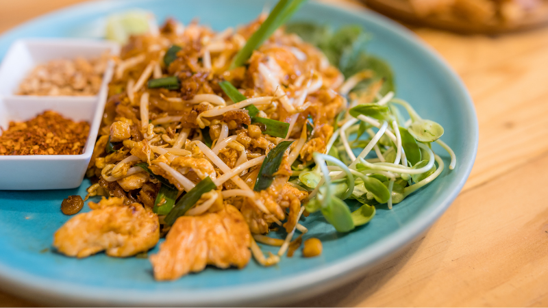 Pad thaï et cuisine de rue thaïlandaise